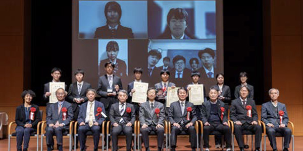 最終審査会　アイデアの部　集合写真